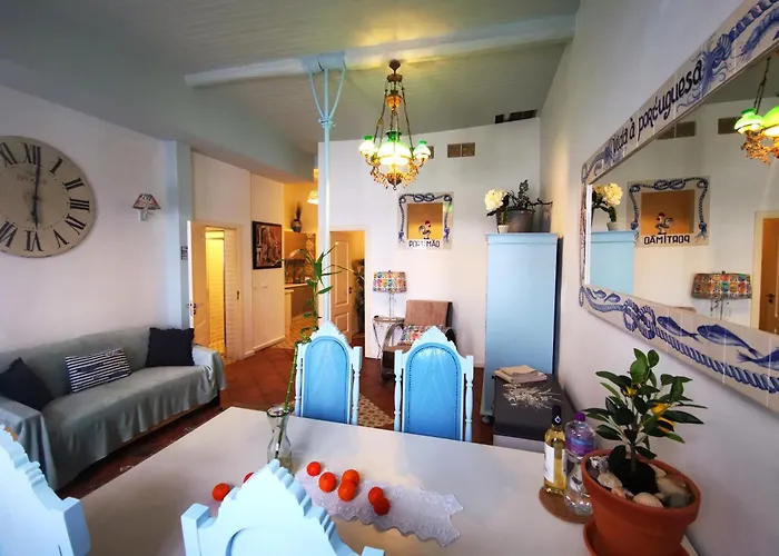 Charming Portuguese Style Apartment, For Rent Vida à Portuguesa, Sardinha Local